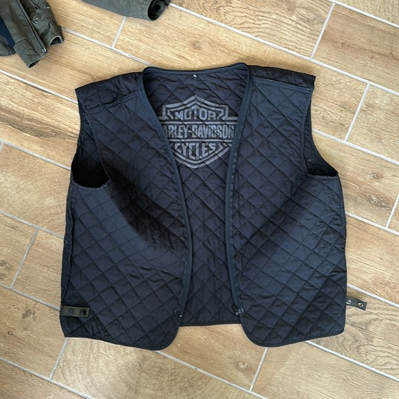 Men’s XL Harley Davidson riding jacket w/removable insulation & armor. - Picture 5 of 11
